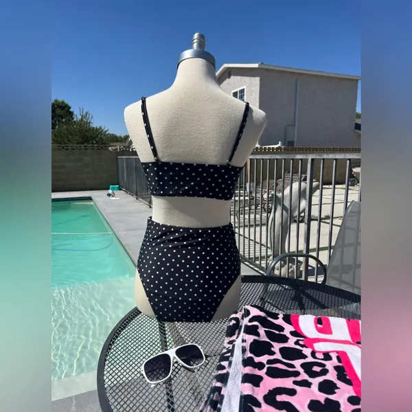 Amazon 🔥🔥High Waisted Two Pieces Polka Dots Swimsuit - Image 7