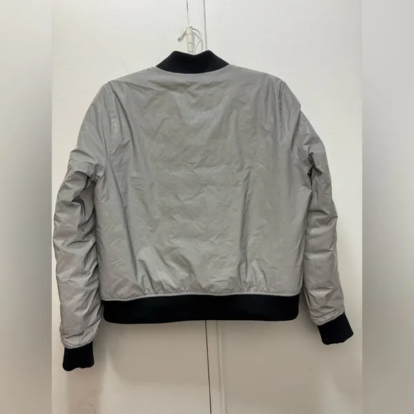 NWT $195 Bandier Equinox All Access Reversible Bomber Ski Jacket Platinum Large - Image 5