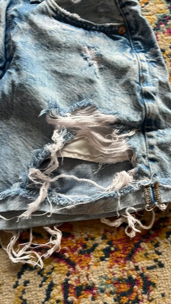 American Eagle Distressed Mom Jean Denim Shorts - Image 6
