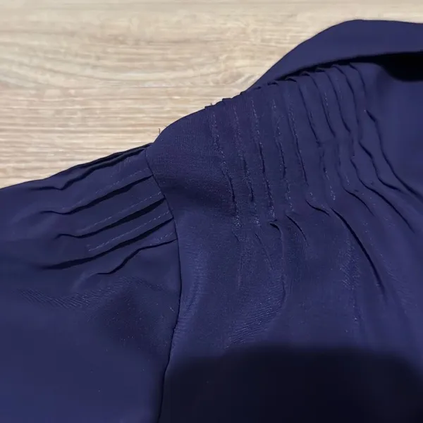Women’s blue/purple‎ short sleeved button up size medium Blue - Image 7