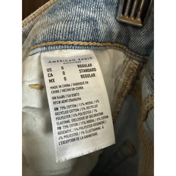 American Eagle Mom Straight Jeans Distressed‎ Ripped Light Wash Denim size 0 Reg - Image 7