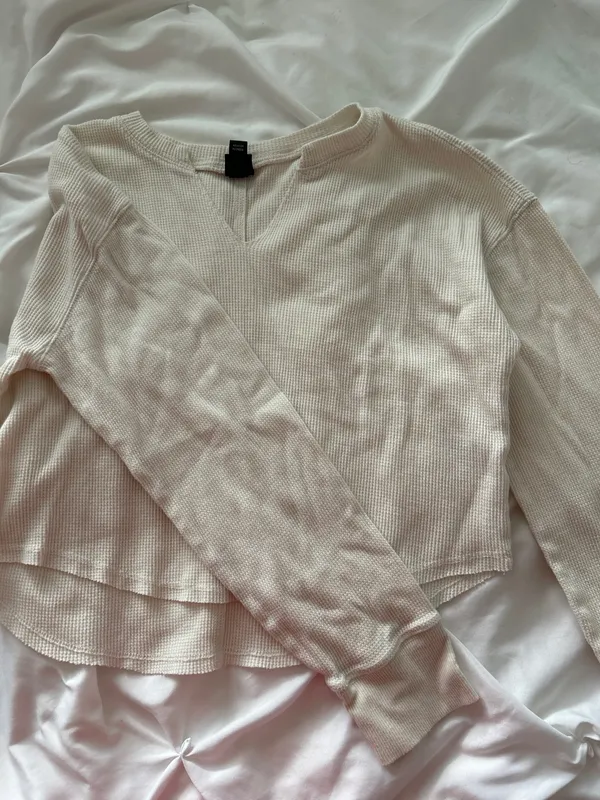 Long Sleeve Waffle top - Image 2