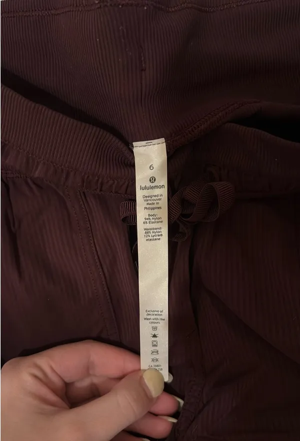 Lululemon Dance Studio Crop - maroon - Image 4