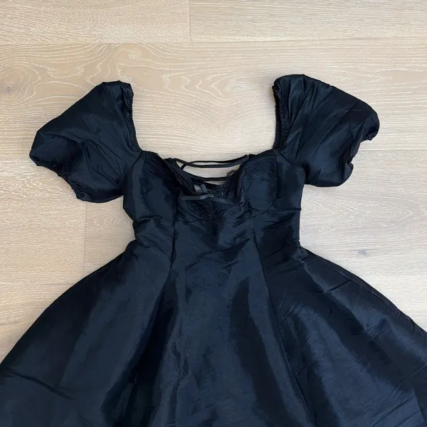 Lulu’s Mini Dress Taffeta Lace Puff sleeve Enchanting Princess Size S Black - Image 2