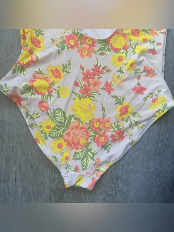 Aerie One Piece Cheeky Swimsuit Low Back Women’s Medium White Floral Beach - Image 8