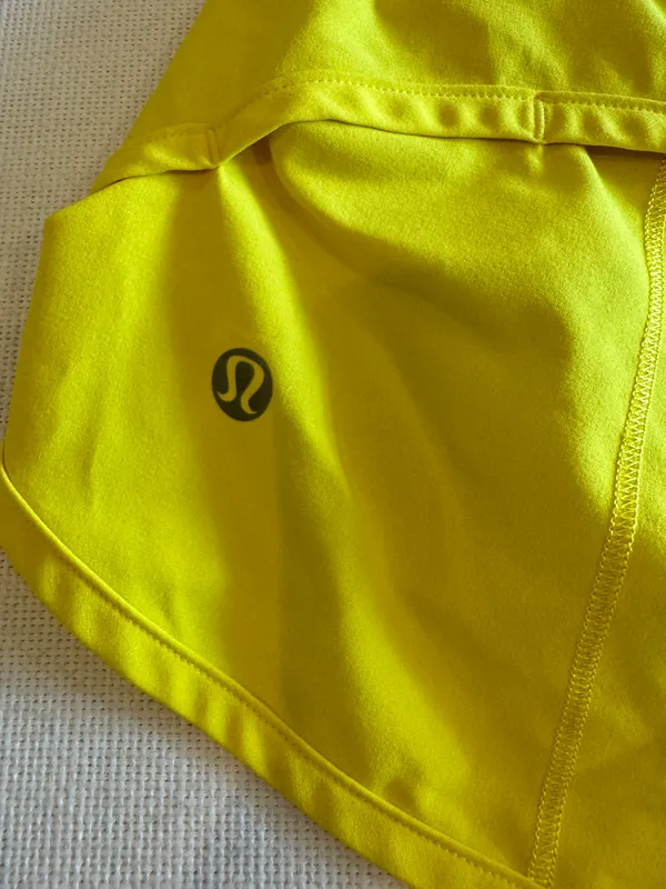 Lululemon Speed Up Shorts 2.5 - Image 3