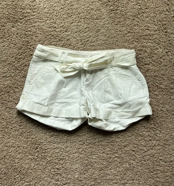 Abercrombie Low-Rise Shorts - Image 2