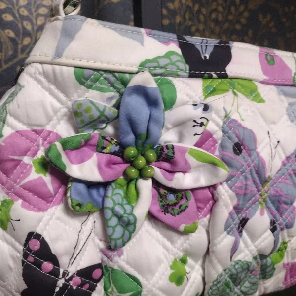 Vera Bradley Quilted Sateen Butterfly Purse Pink Green Blue White Retired - Image 2