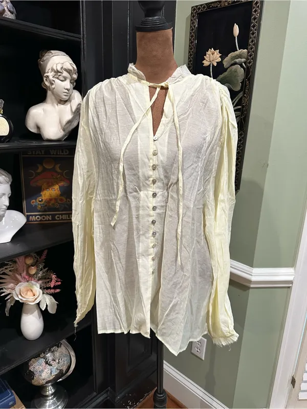 Seraphina Light‑Yellow Boho Blouse with Seashell Buttons Size Large Yellow - Image 9