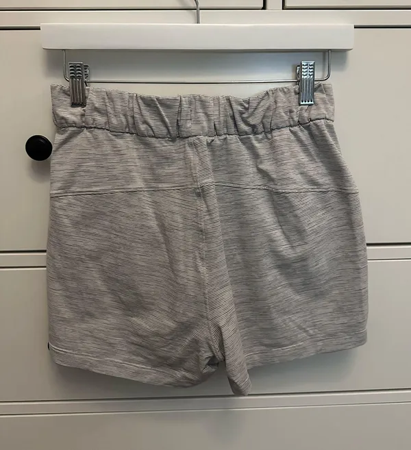 Lululemon 2.5" Shorts - Image 2