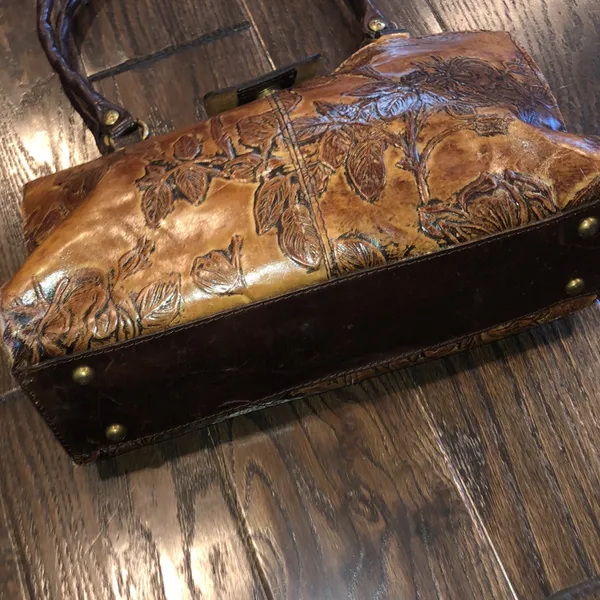 Patricia Nash tooled leather handbag - Image 3