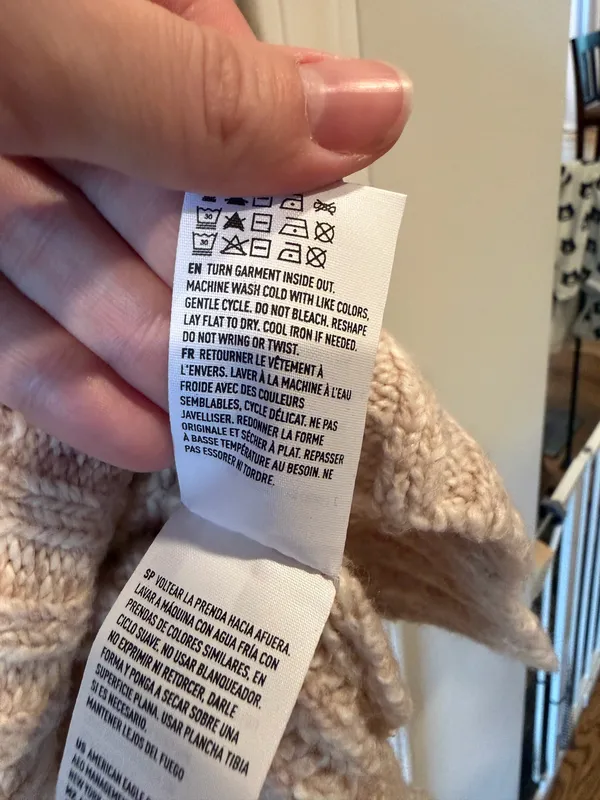 American Eagle Soft Pink Sweater  - Image 8
