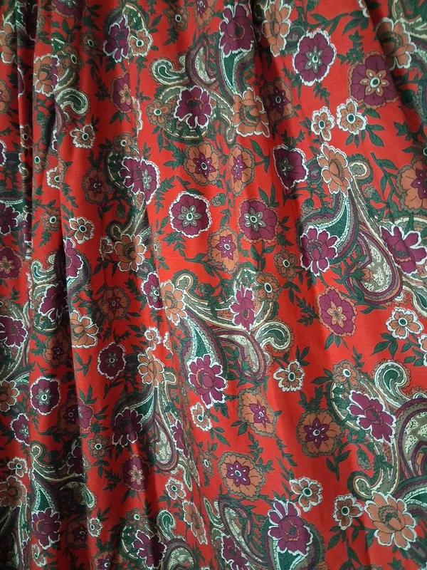 VTG Leslie Fay Red Paisley Floral A-Line Midi Pleated Skirt Cottagecore Feminin - Image 2