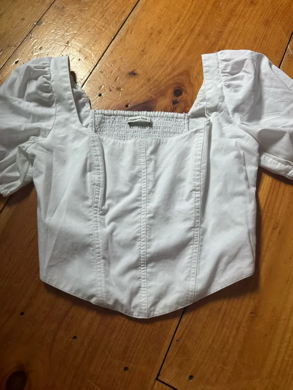 Abercrombie Crop Top White - Image 2