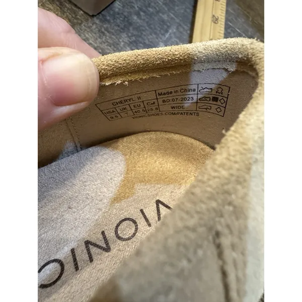 Vionic Cheryl II Loafers Womens Beige Suede Slip-On Size 9.5 Wide - Image 9