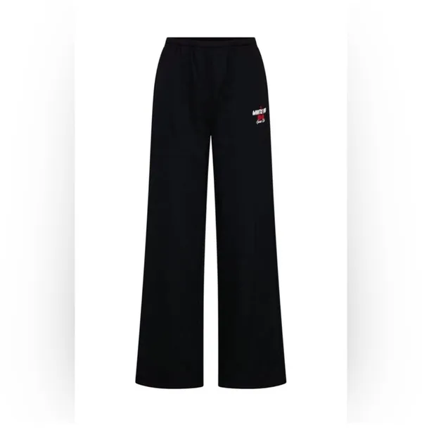 White fox boutique Club 14 Cassie cherry sport logo black Wide Leg Sweatpants ❤️ - Image 4