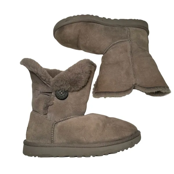 UGG Bailey Button Women's Boots Size Boots - Image 9