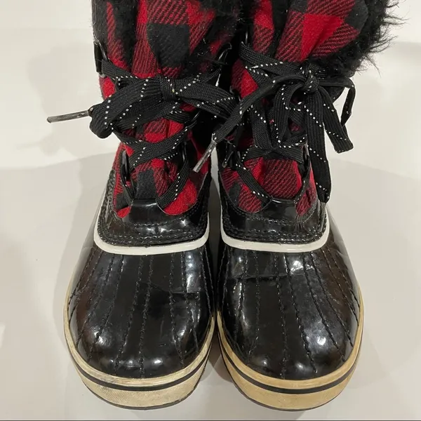 Sorel Out N About Red Buffalo Plaid Winter‎ Rain Mud Duck Boots Size 9 - Image 2