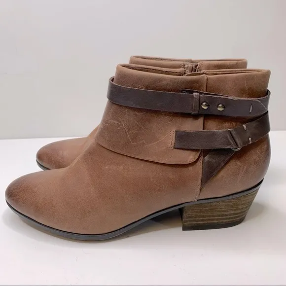 Clarks Collection’s Spye Comet Brown Nubuck‎ Ankle Boots Size 8 - Image 5