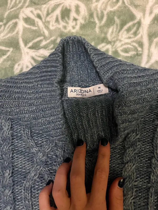 Arizona Blue sweater - Image 3