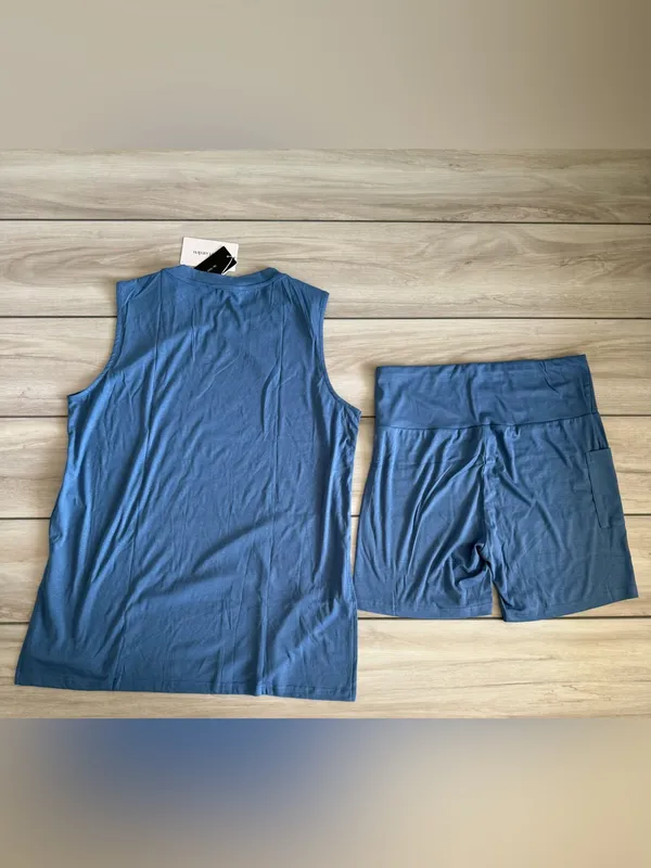 Pretty Garden 2 Piece Short Set Blue Large NWT IN PACKAGE - Image 5