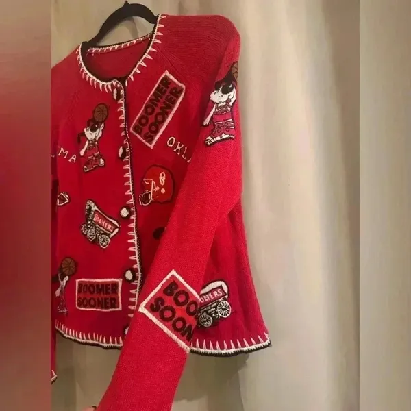 Source Unknown Women’s Red Oklahoma Sooners Vintage Cardigan - Image 2