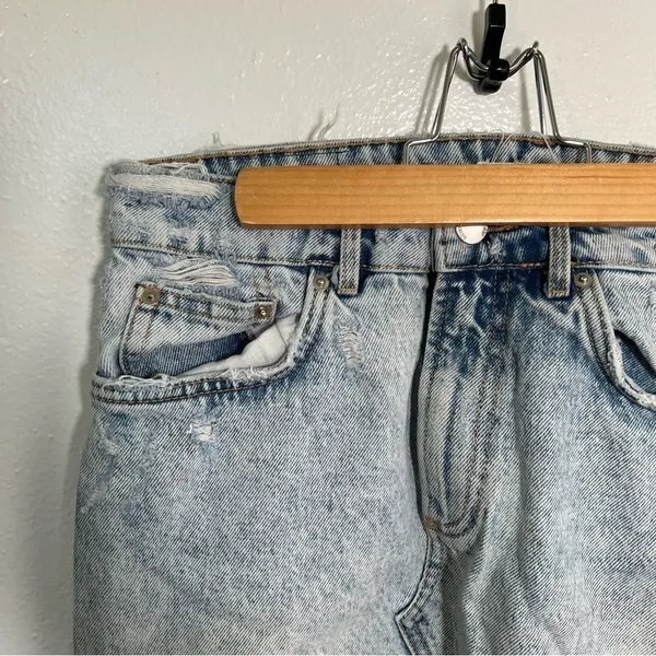 Zara Trafaluc Women's Sz Small Cut Off Denim Mini Skirt Light Acid Wash Distress - Image 3