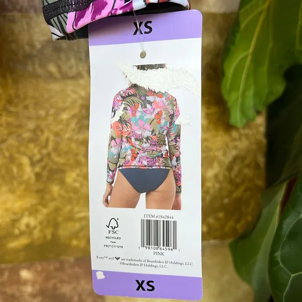 NEW Roxy Women’s UPF 50 Sun Protection Rash Guard XS Floral Long Sleeve Swim Tee - Image 12