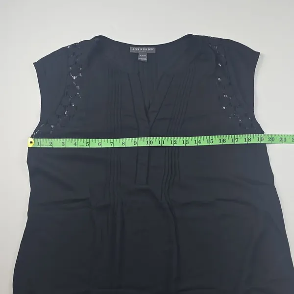 A Pea in The Pod Maternity Short‎ Sleeve Lace Insert Dressy Blouse Black Medium - Image 4