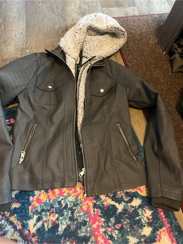 Novish Womens Gray Faux Leather Jacket with Sherpa Hood - Image 6