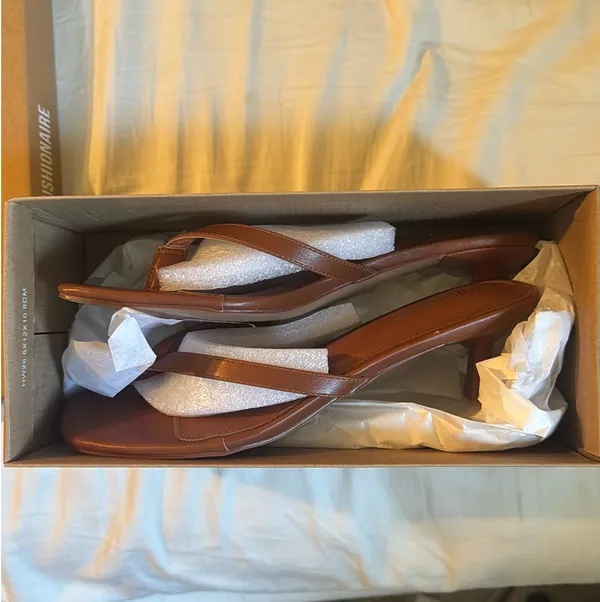 Cushionare Sandals kitten heel - Image 2