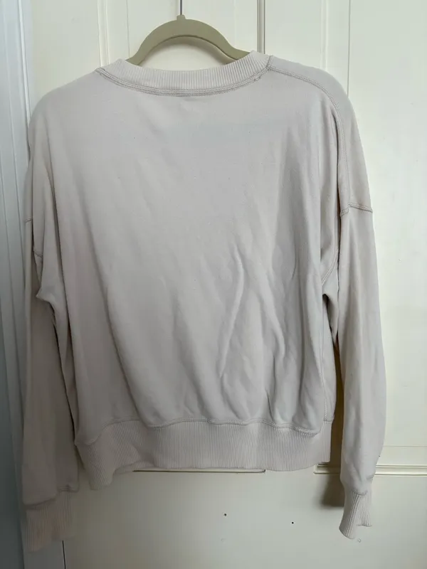 American Eagle Outfitters Sweater - Image 3