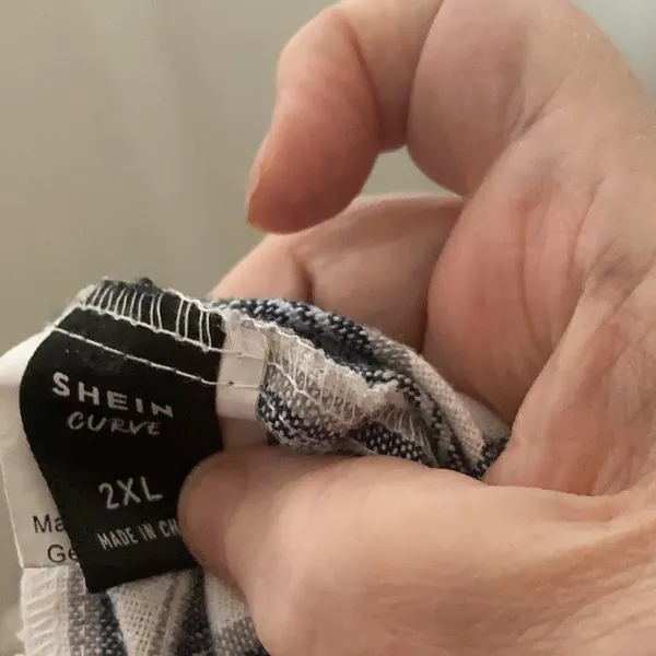 FINAL MARKDOWN Shein curve shorts 2xl - Image 3