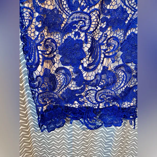 Alpha and Omega | Blue Lace Overlay Dress, size M - Image 3
