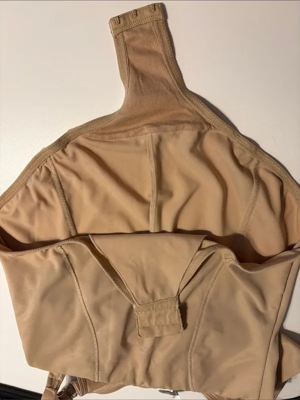Maidenform Ultimate Instant Slimmer Open Bust Bodysuit (Style #2656) Beige large - Image 7