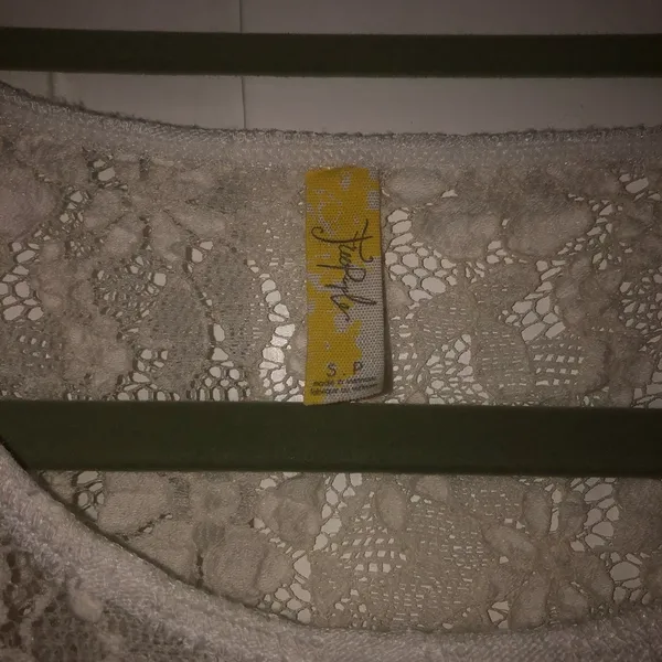 Free People Open Back White Lace Tank - Image 4