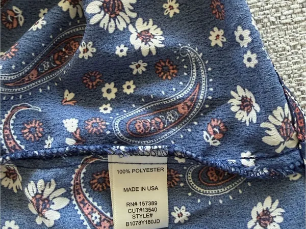 Altar'd State Navy Paisley Floral‎ Tie-Front Crop Cami - Image 4