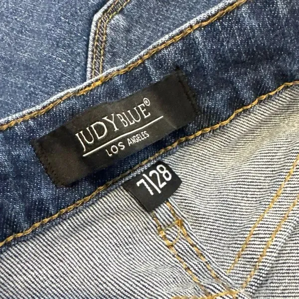 Judy Blue Skinny Fit Jeans 7/28 - Image 3