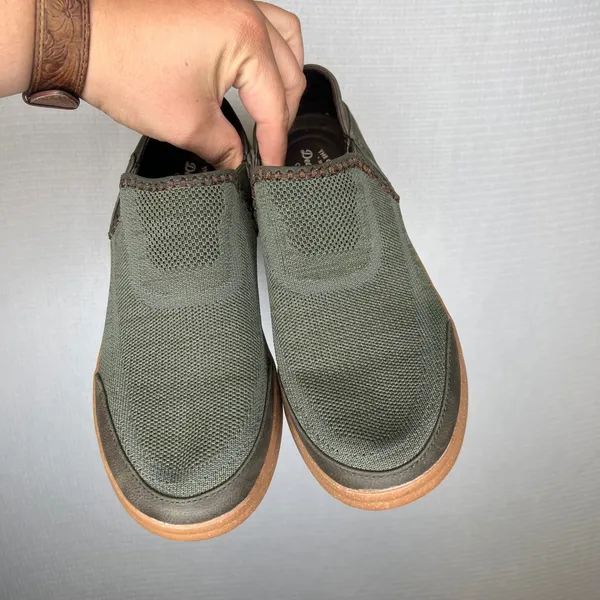 Dearfoams Womens Olive Green Knit Slip On Comfort Shoes Ribbed Gum Sole Size 8 - Image 2