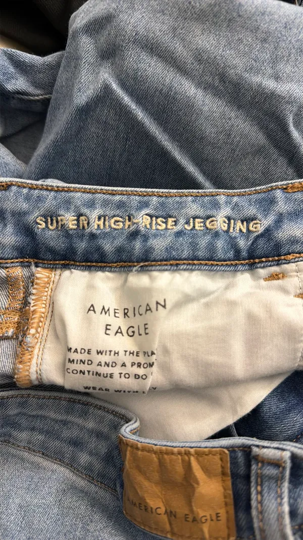 American Eagle Jeans - Image 4