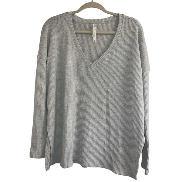 Aritzia The Group Babaton Grey Traverse Longsleeve V-Neck Sz 2 Sweatshirt - Image 6