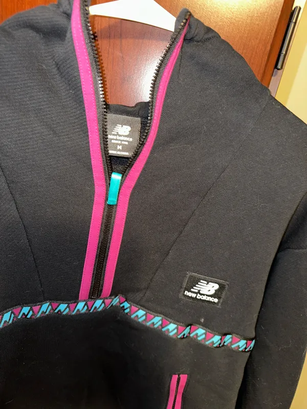 New balance cropped half zip sweatshirt  - Image 2
