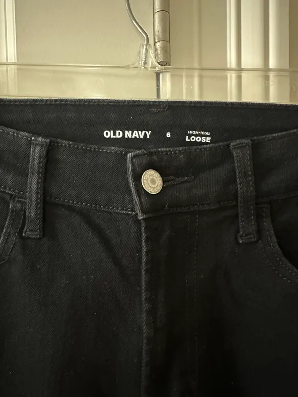 Old Navy High Rise Loose Black Jeans - Image 2