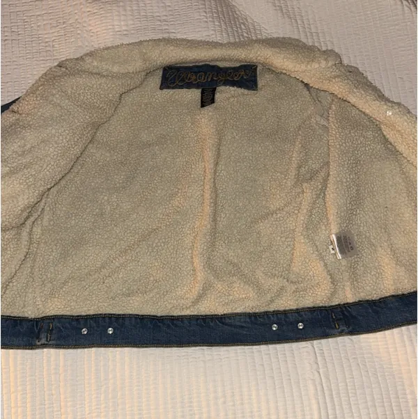 Wrangler Sherpa Lined Denim Jacket - Image 3