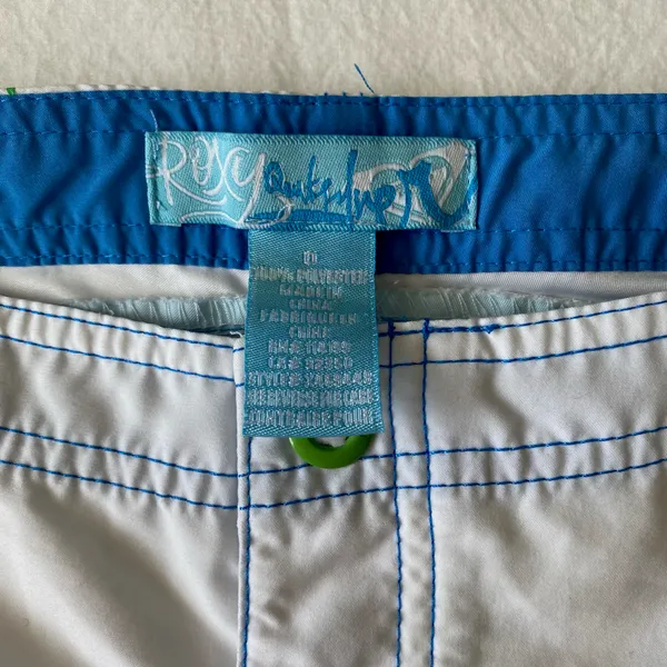 Roxy Quicksilver White Shorts - Image 4