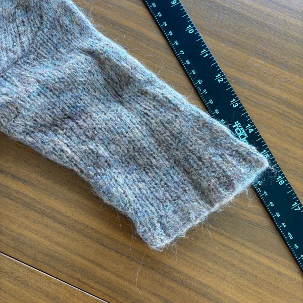 Ann Taylor Loft Taupe Mohair Wool Boat Neck‎ Sweater 3/4 Sleeve Cropped Small - Image 9
