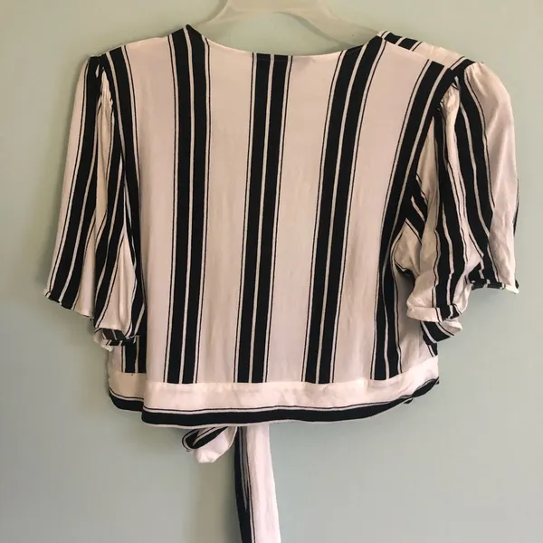 Black and white outfit from EXPRESS - Image 3