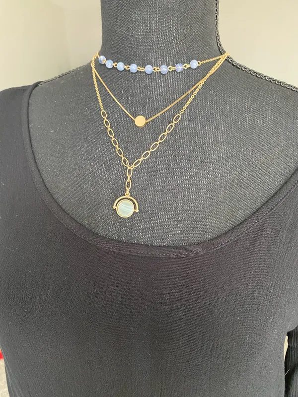 Ana A New Approach layered necklace gold - Image 3