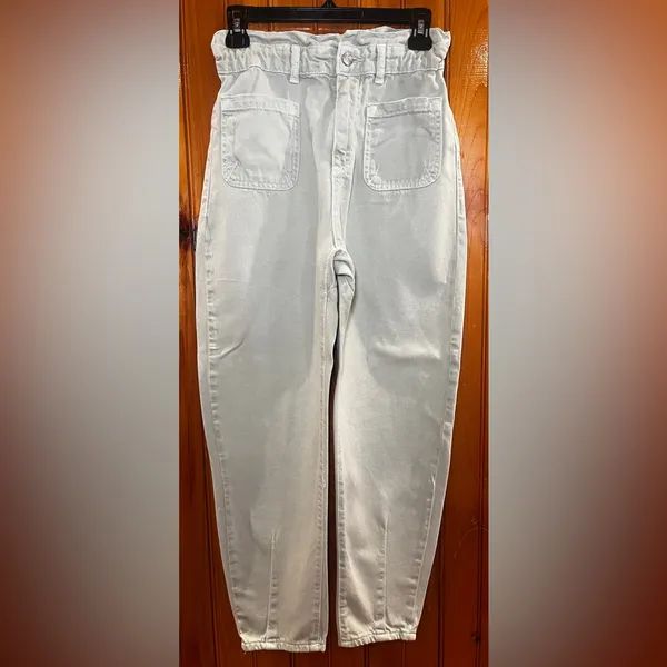 Zara Light Green cropped Paper Bag elastic waist jeans with front pockets Size 2 - Image 2