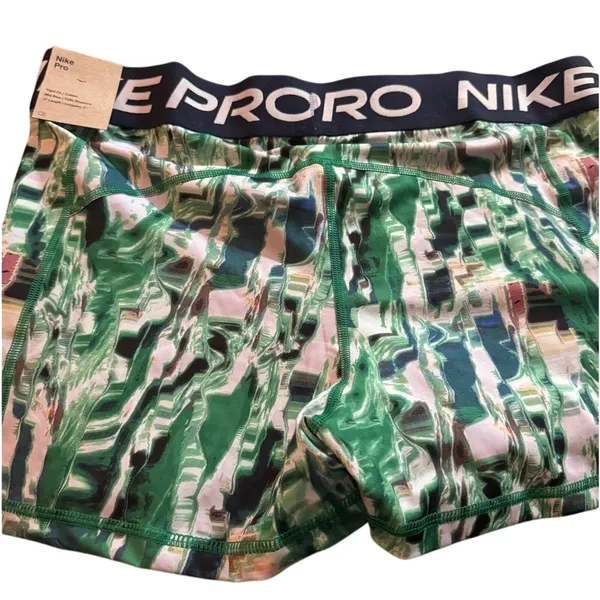 NIKE Green Dri-FIT Shorts, Size XL, New with Tag - Image 12